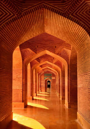 Cột Trụ Uy Nghi của Nhà Thờ Hồi Giáo Shah Jahan Vào Giờ Vàng