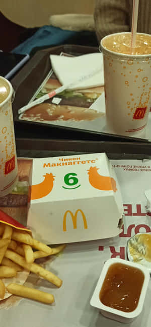 Hình Ảnh Đồ Ăn McDonald's — iPhone 16 Hình nền