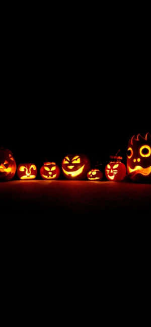 Đón không khí Halloween với hình nền iPhone này — Galaxy S25 FE Hình nền