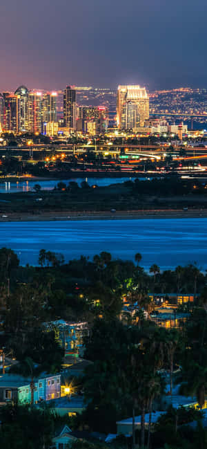 San Diego Iphone [wallpaper] — Oppo A7 Pro Hình nền