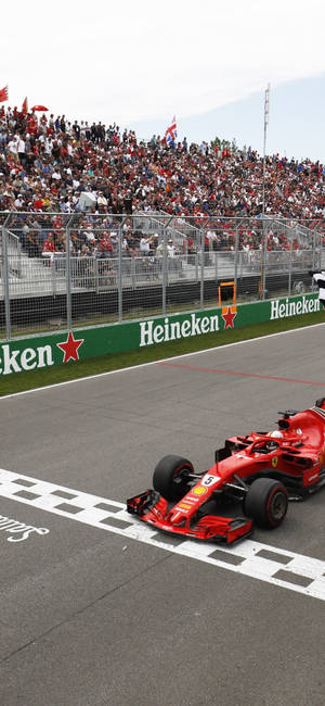 F1 iPhone Vettel Finish Line — Samsung S23 Ultra Hình nền