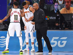 Huấn luyện viên bóng rổ Wes Unseld bên lề sân — Bóng rổ GIF Hình nền