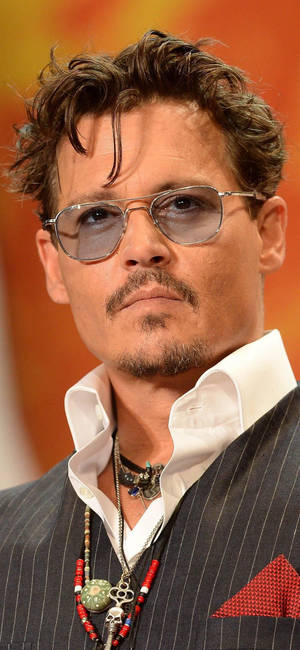 Hình nền Johnny Depp diễn viên người Mỹ — iPhone 17e Hình nền