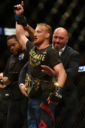 Justin Gaethje đeo đai vô địch — Xiaomi Pad 7S Pro 12.5 Hình nền