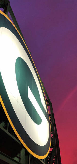 Hình nền logo Green Bay Packers tại sân vận động — iPhone 14 Pro Max Hình nền