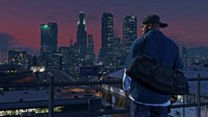 Người đàn ông phong cách GTA với túi xách — Gta Hình nền