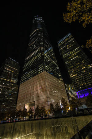 One World Trade Center New York Đêm iPhone — Xiaomi Pad 9 Pro Hình nền