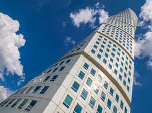 Quang cảnh đường chân trời ấn tượng của Tòa nhà Turning Torso, tòa nhà cao nhất Thụy Điển