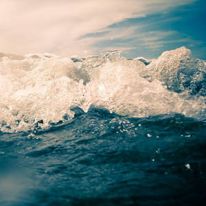 Raging Ocean Waves IPad Mini — iPad Mini Hình nền