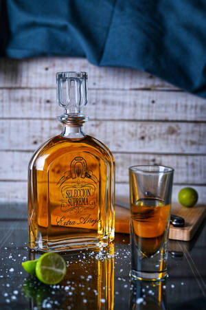 Rượu Tequila Seleccion Suprema và ly whiskey — Xiaomi Pad 7 Ultra Hình nền