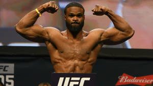 Hình nền Thân hình rắn chắc của Tyron Woodley