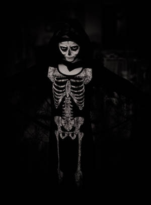 Hình nền trang phục Halloween xương người