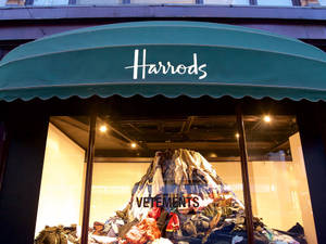 Hình nền Vetements Tại Harrods — 4:3 Hình nền