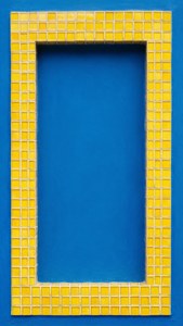Viền gạch mosaic màu vàng trên nền xanh. — iPhone 5 Hình nền