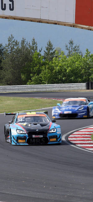Xe đua BMW M6 GT3 xanh dương iPhone — Galaxy S24 Hình nền