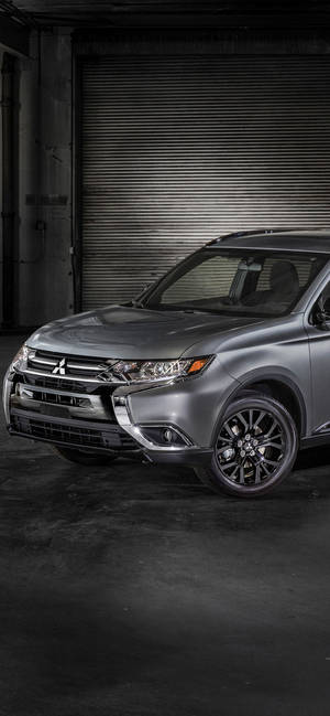 Hình nền xe Mitsubishi Outlander màu xám — iPhone 18 Hình nền