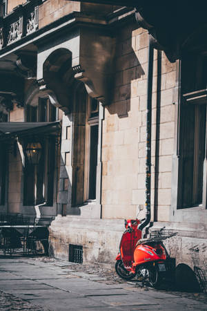 Xe Vespa Đỏ — Xiaomi Pad 8 Pro Hình nền